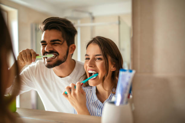 Ultra White Toothpaste w/ Activated Charcoal